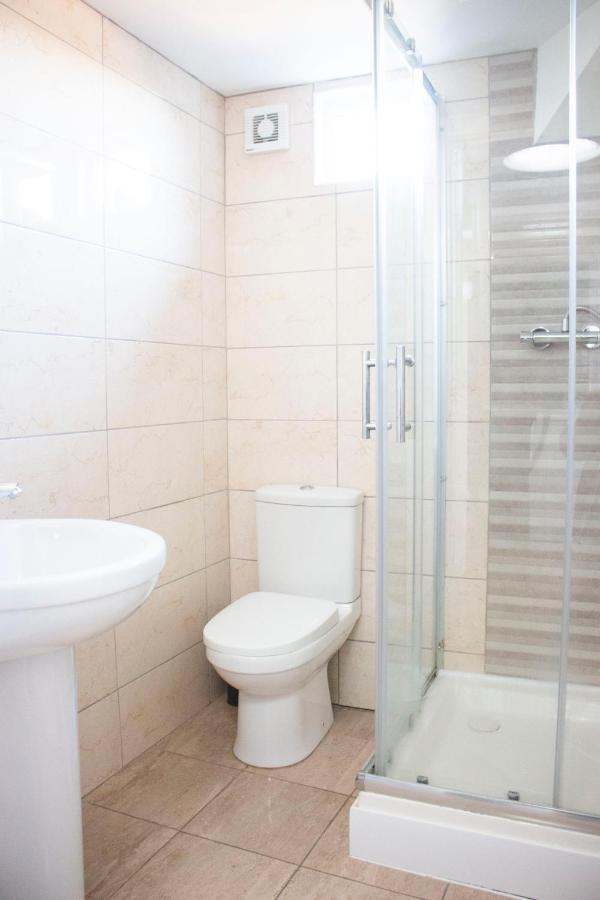 Town Centre Apartment With Free Parking ラフバラー エクステリア 写真