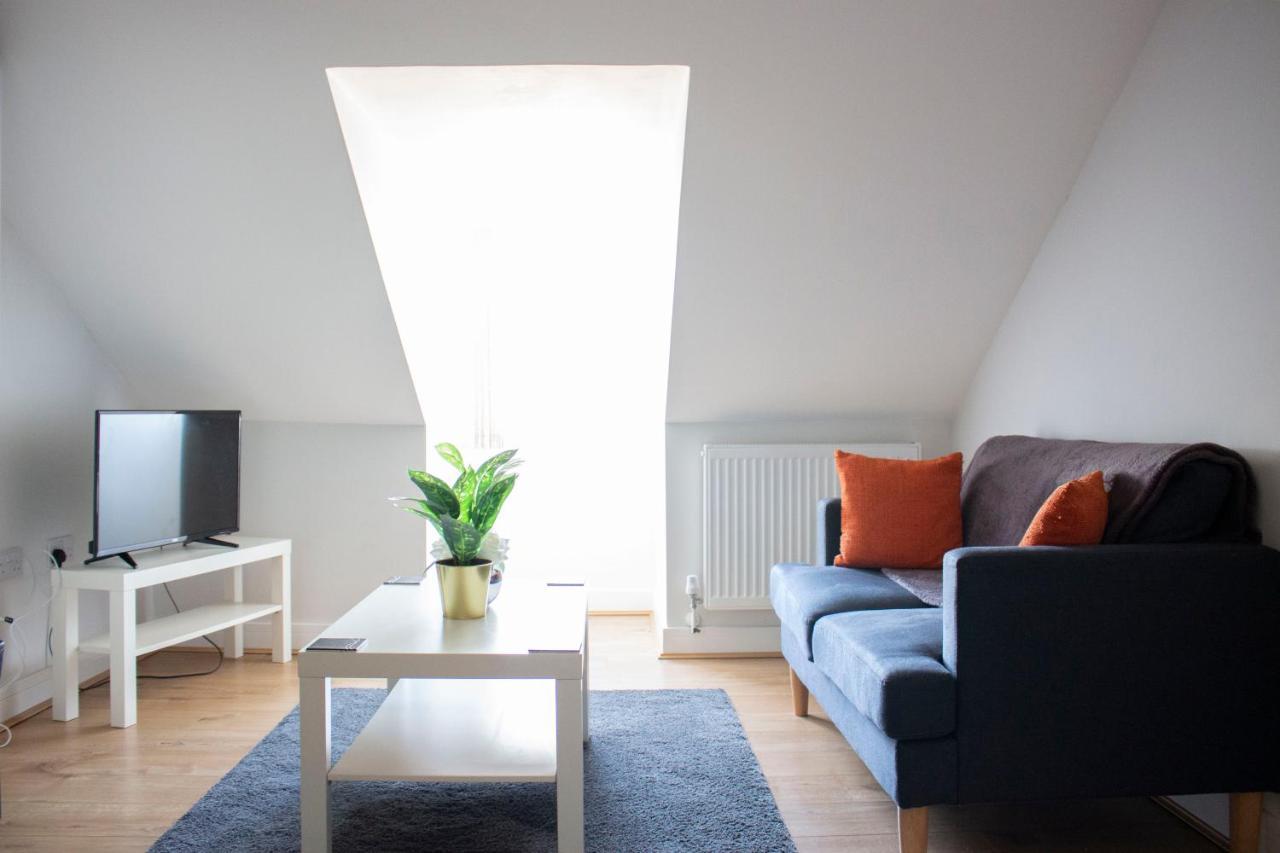 Town Centre Apartment With Free Parking ラフバラー エクステリア 写真